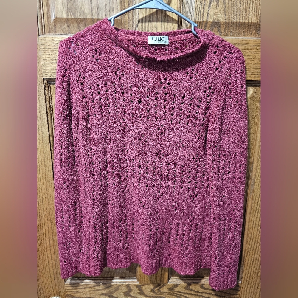 Jully Women's Textured Burgundy Turtleneck Sweater